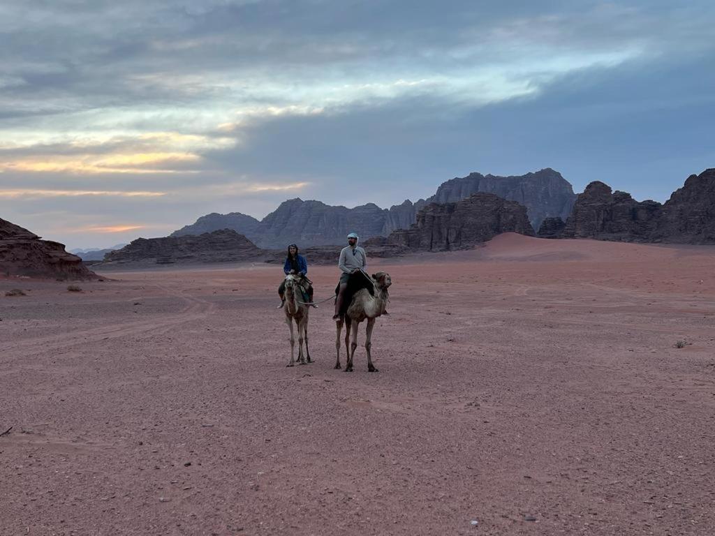 Wadi Rum Sky Tours & Camp Екстер'єр фото