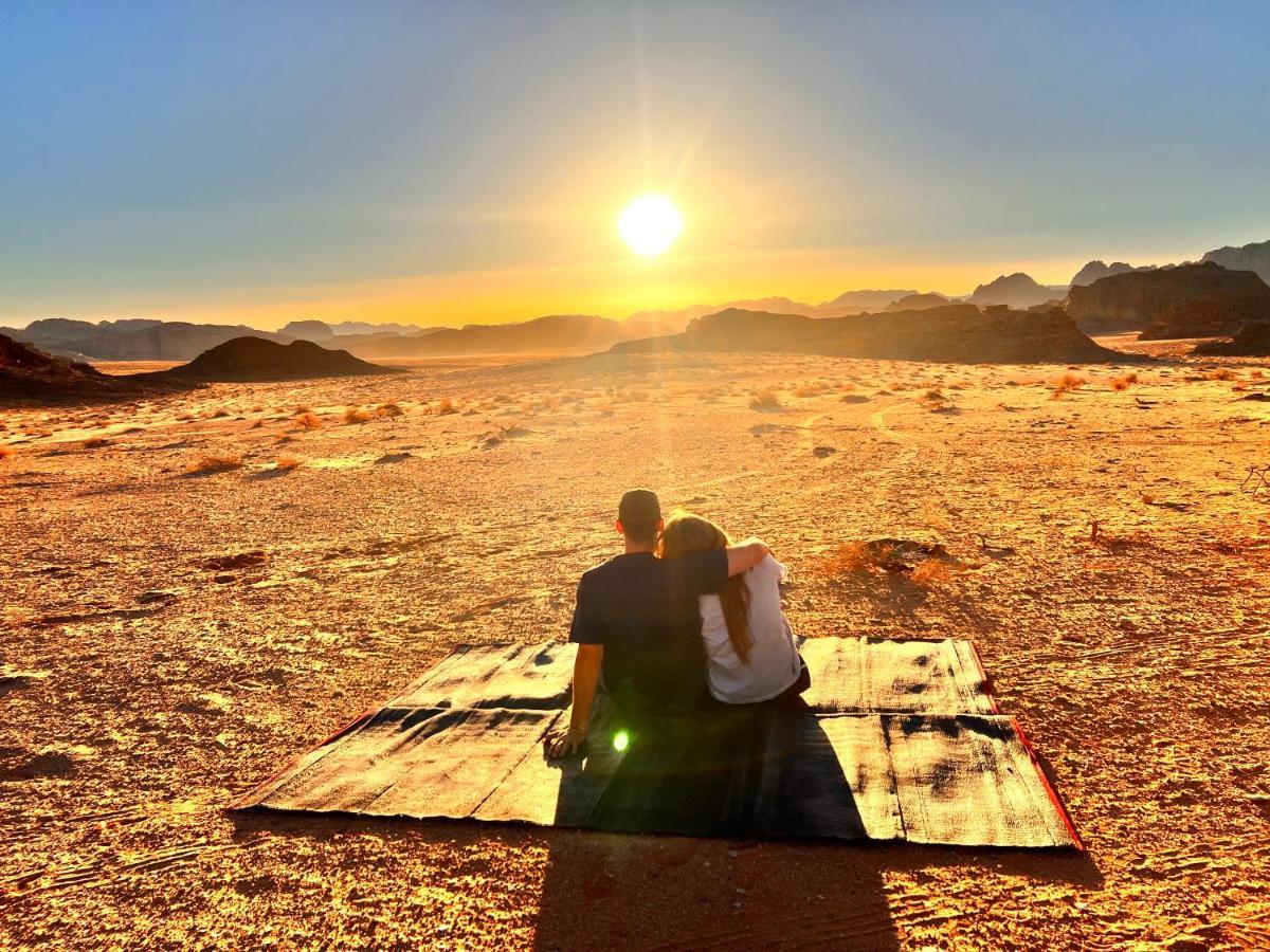 Wadi Rum Sky Tours & Camp Екстер'єр фото