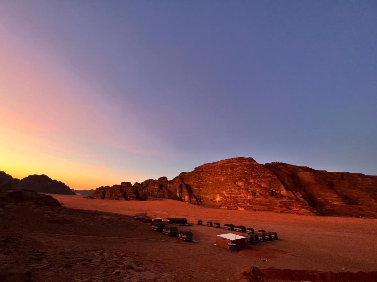 Wadi Rum Sky Tours & Camp Екстер'єр фото