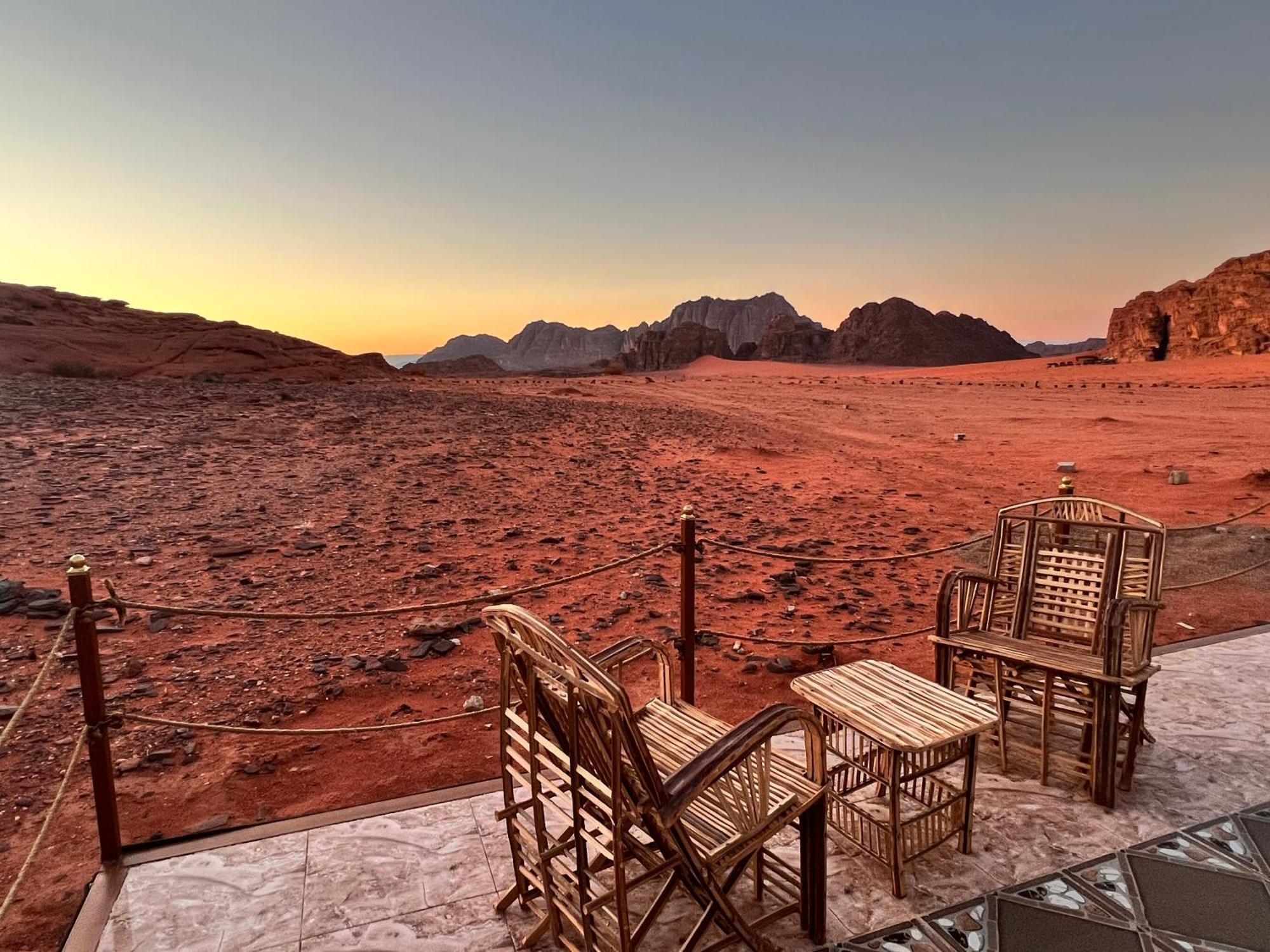 Wadi Rum Sky Tours & Camp Екстер'єр фото