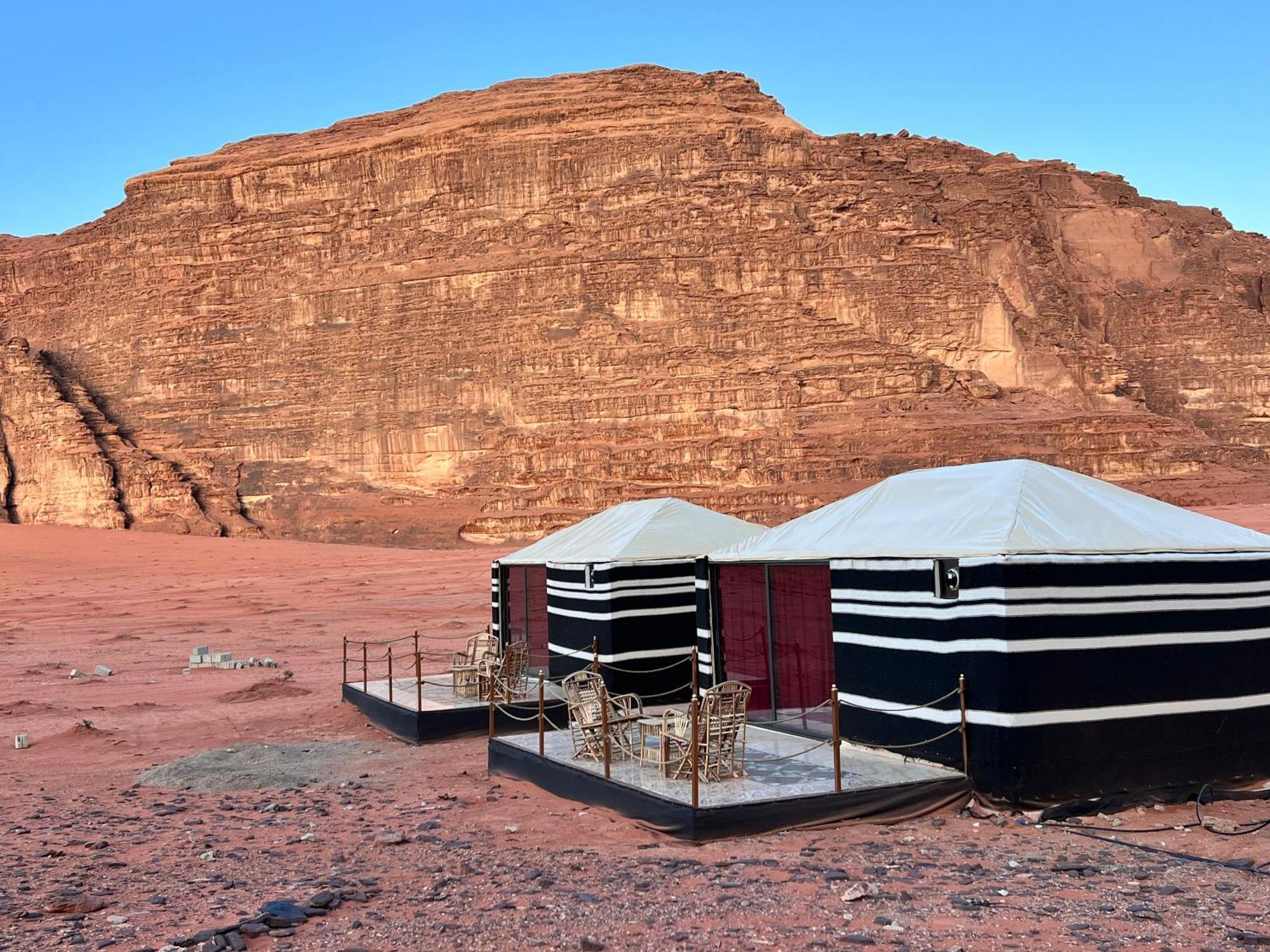 Wadi Rum Sky Tours & Camp Екстер'єр фото